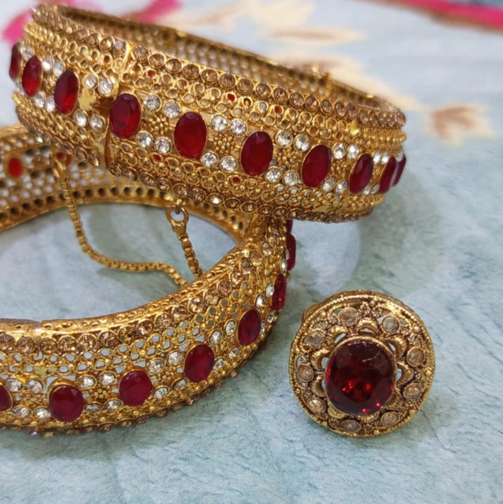 Lustrous Red, White & Champagne Stones With Bracelet Set & A Matching Ring